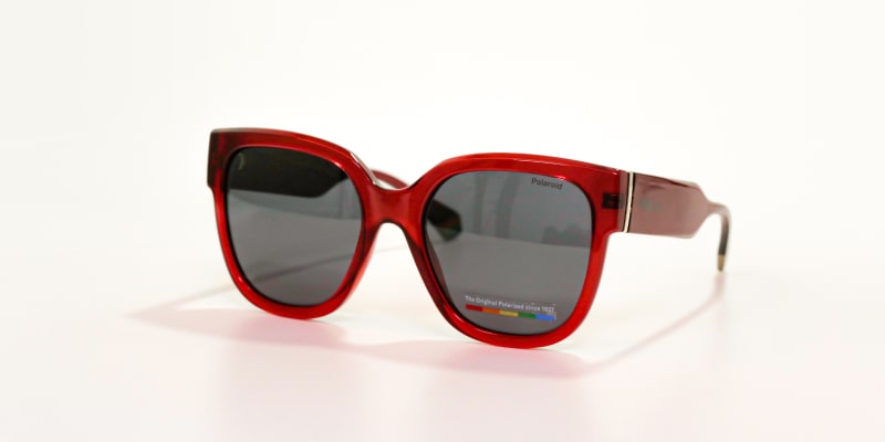 Красные солнцезащитные очки