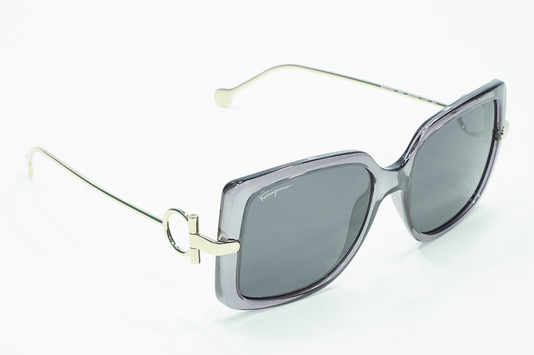 Солнцезащитные очки  Salvatore Ferragamo 913S-057  - 2
